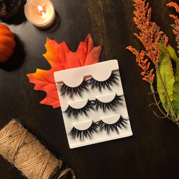 LAST ONE!! NEW!! 💫 3D MINK 3 PAIR FALSE LASHES - Picture 5 of 5